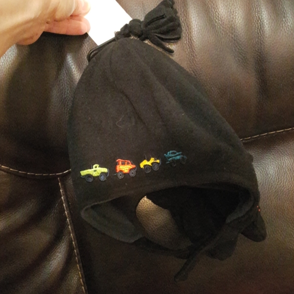 NEW! Kids Fleece Hat & Gloves trucks N'ICE CAPS - Picture 2 of 4